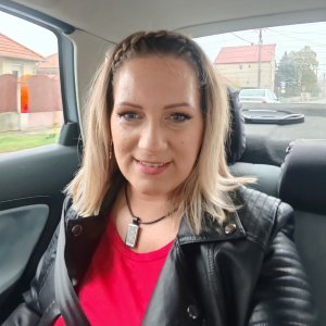 Sivák-Slezsák Andrea